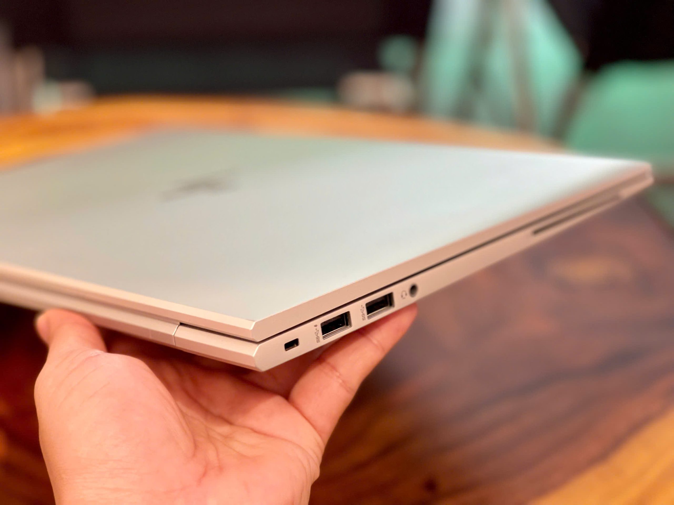Laptop HP Elitebook 840 G8 2022 Core I5-1145G7/ 16GB RAM/ 256GB SSD/ 14″FHD/ Win 11Pro – Hàng Like New 99%